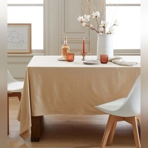 NWT! Quince Organic Cotton Flax Tablecloth!  70" X 108" (443)